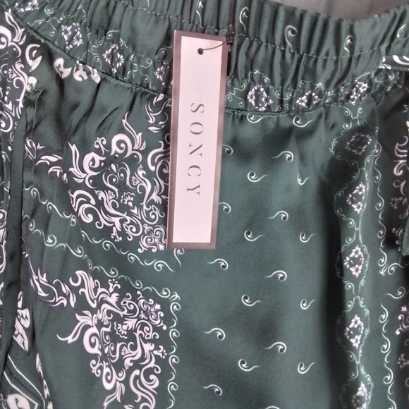 Soncy Smocked Waistband Pants Size 00 (10) in Green‎ w/ White Floral Design - Picture 10 of 11